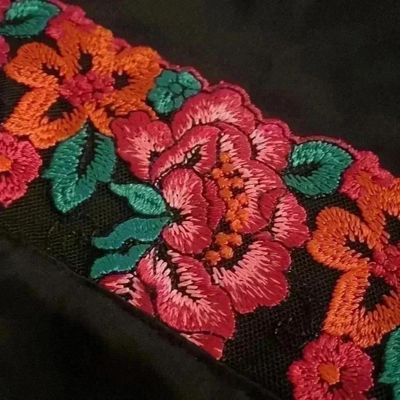 INC Embroidery Tank NWT - Picture 4 of 4